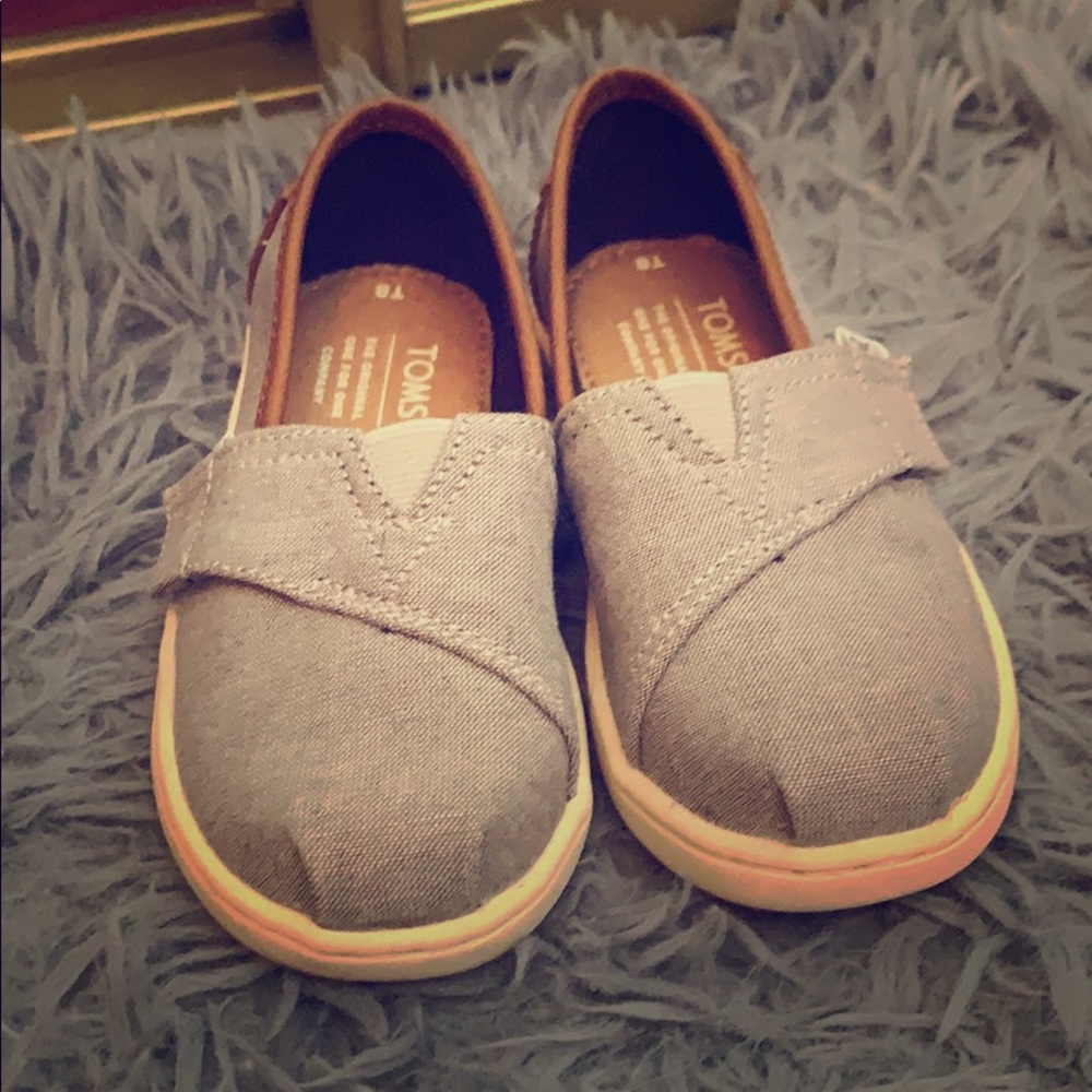 Toddler Toms shoes